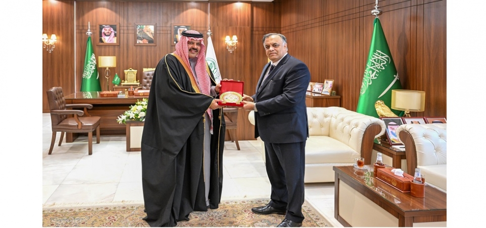 Ambassador Dr Suhel Ajaz Khan met with the Governor of Hail Region HRH Prince Abdulaziz bin Saad bin Abdulaziz on 23 January 2024.
